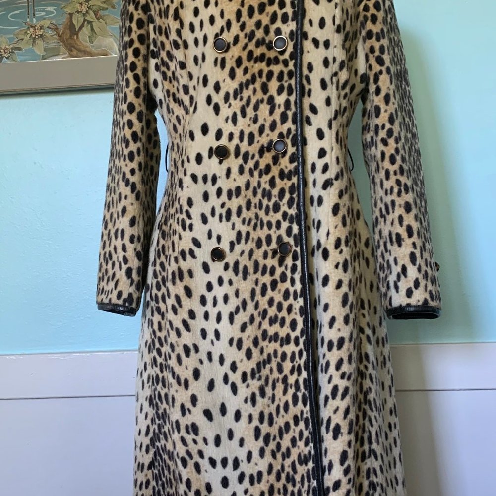 Leopard Cheetah Print Faux Fur Coat Safari Vintage